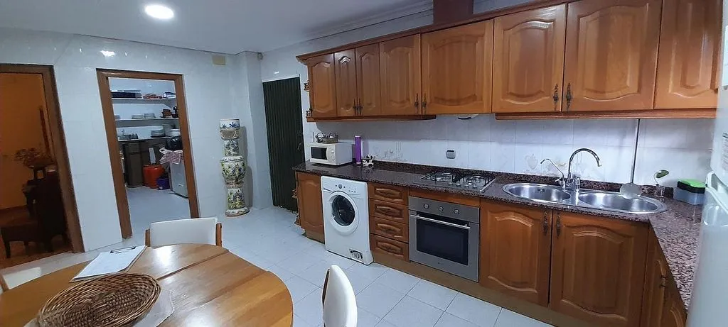 Cuisine - Chalet with Garden and Air Conditioning in Elche