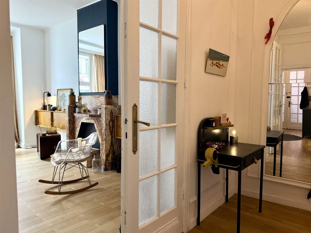 Entrée - Appartement Rénové avec Caractère à Namur