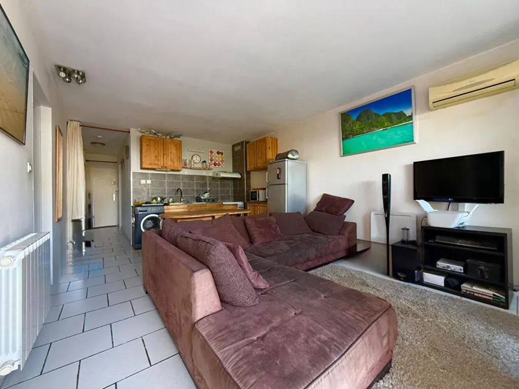 Elutuba - Ground Floor Apartment with Garden in Ruoms