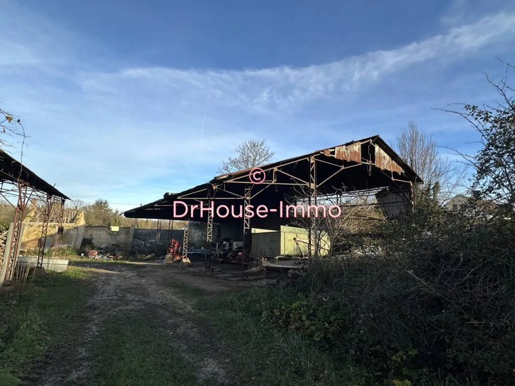 Extérieur - Immeuble à Rénover avec Terrains Constructibles à Nargis