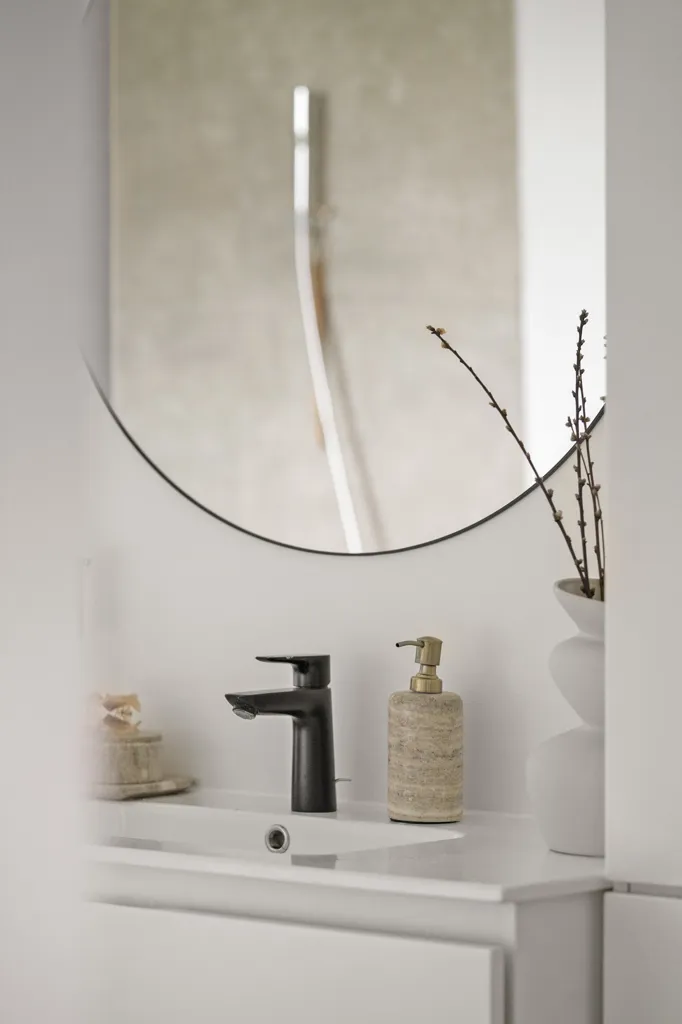 Bathrooms - Modern Villa with Large Terrace in Bullerup