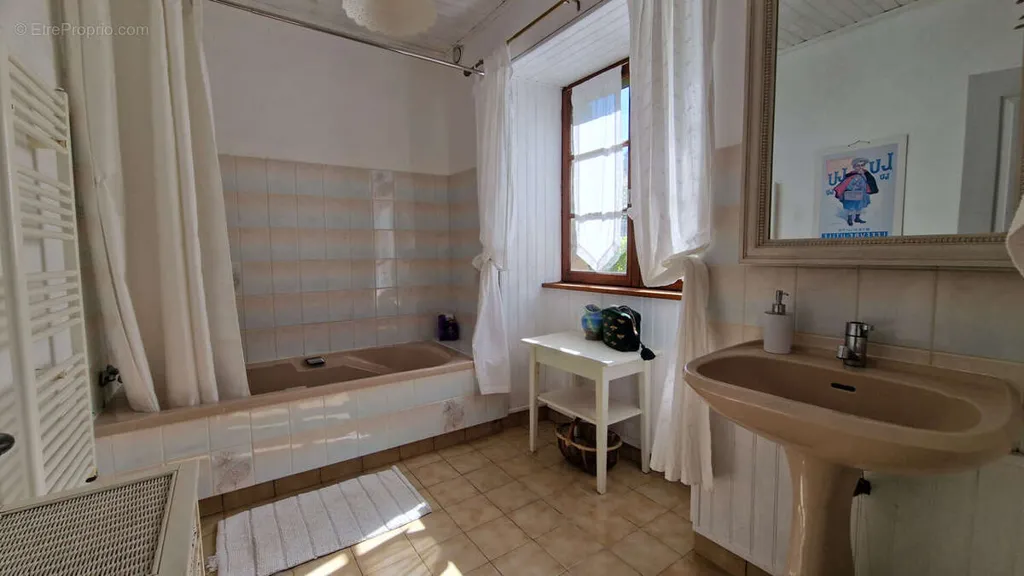 Vannitoad - Charming Farmhouse with Garden in Évriguet