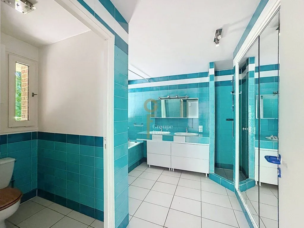 Bathrooms - Architect's House with Garden in Croix