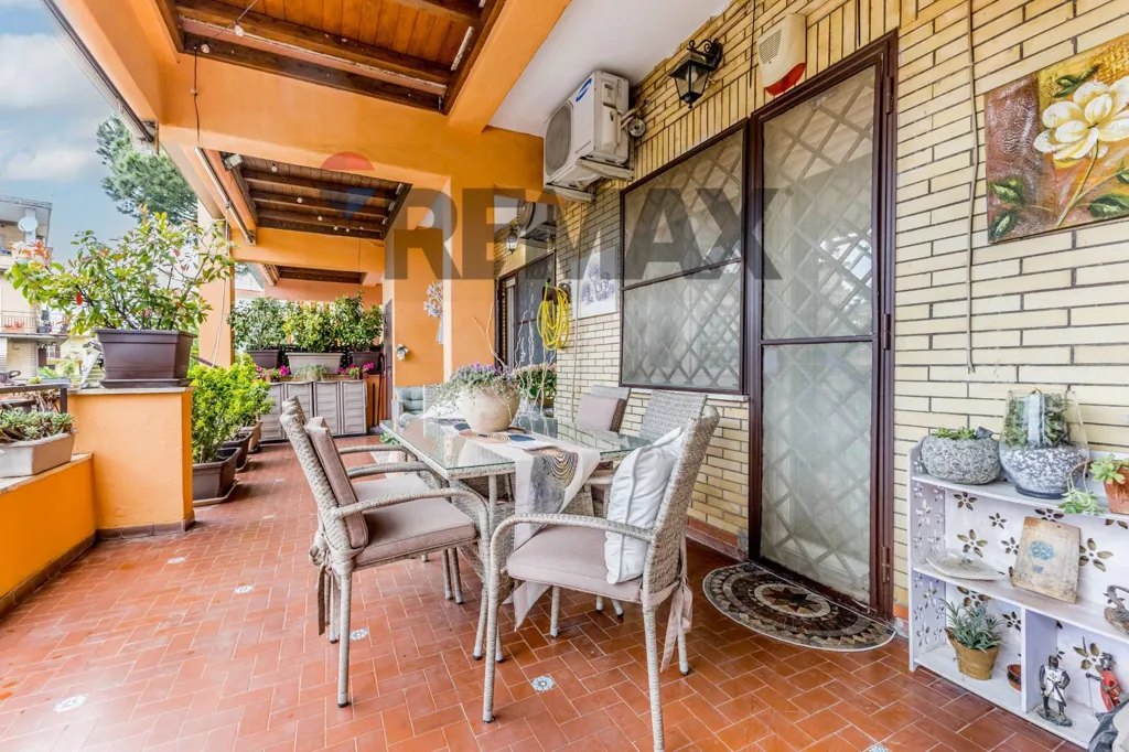 Terrasse - Ristrutturato Triplex with Terrace in Roma