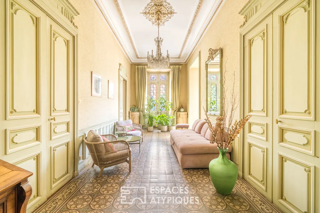 Esik - Haussmannian Flat with Garden in Lodève