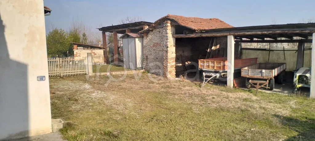 Jardin - Rustic House with Private Garden near Busca