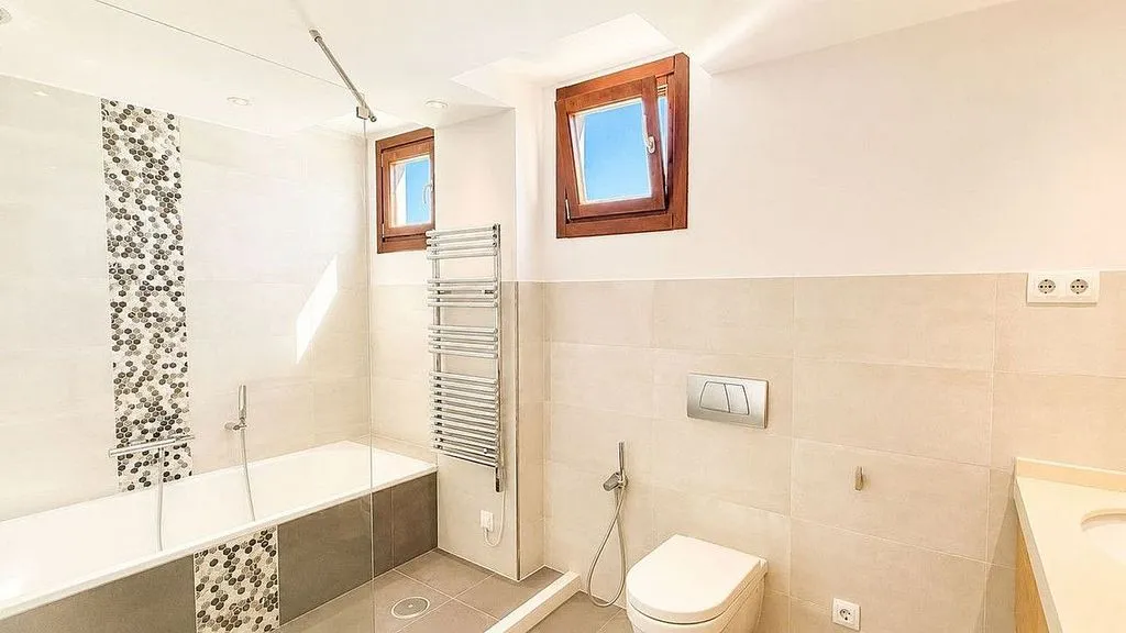 Salles de bain - Penthouse with Sea Views in Los Monteros, Marbella