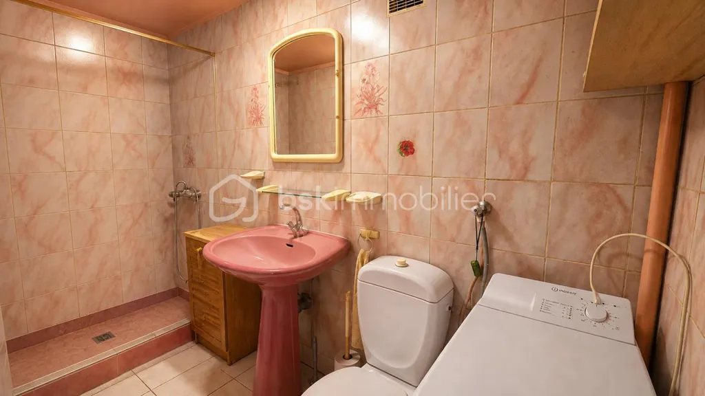 Vannitoad - Duplex Flat with Mezzanine in Sète