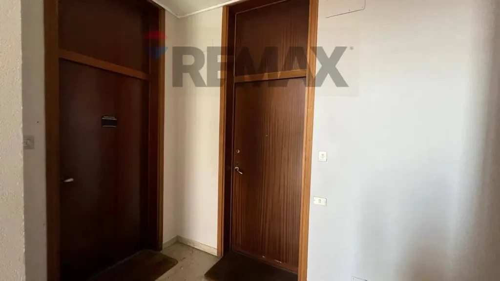 Ingresso - Trilocale con balconi nel centro di Bergamo