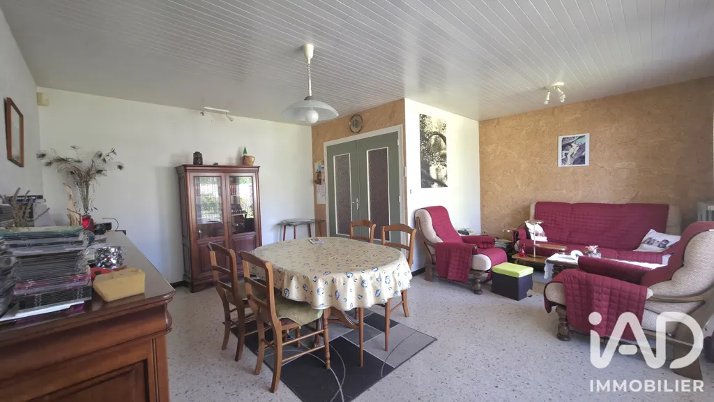 Salle à manger - Maison de Caractère avec Sous-Sol à Unieux