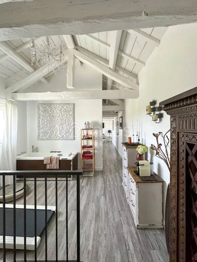 Magamistoad - Historic Villa with Spa in Agna