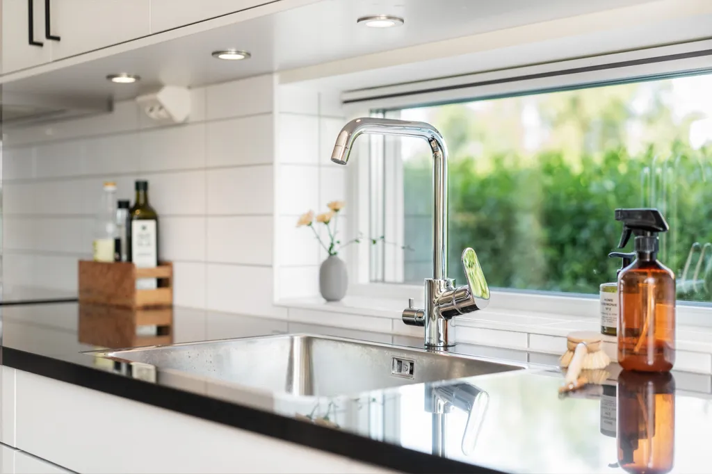 Kitchen - Modern Villa with Garden in Sunny Location