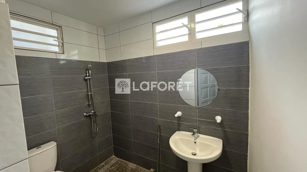 Bagni - Modern Villa with Terrace in Lamentin