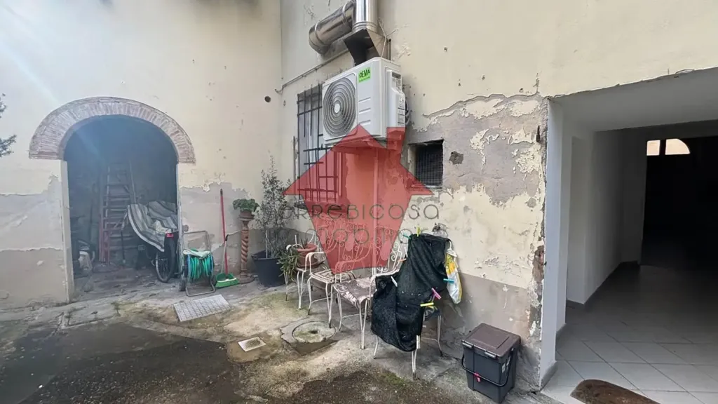 Jardin - Five-Bedroom Apartment with Garden in Empoli