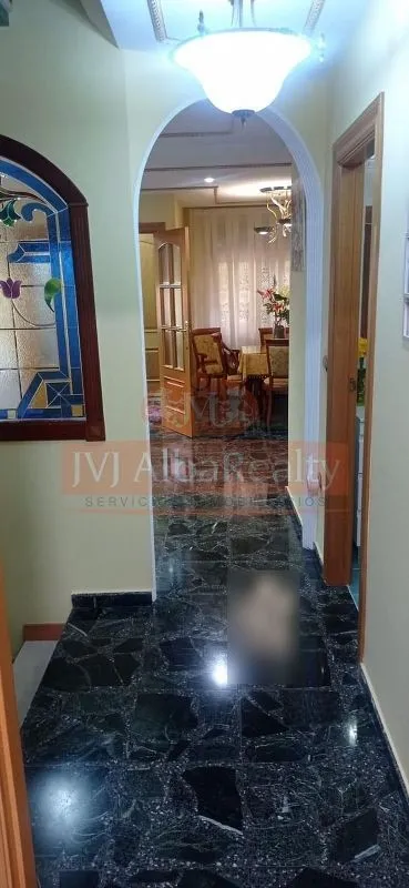 Esik - Terraced House with Garden in Albacete Alto de los Molinos