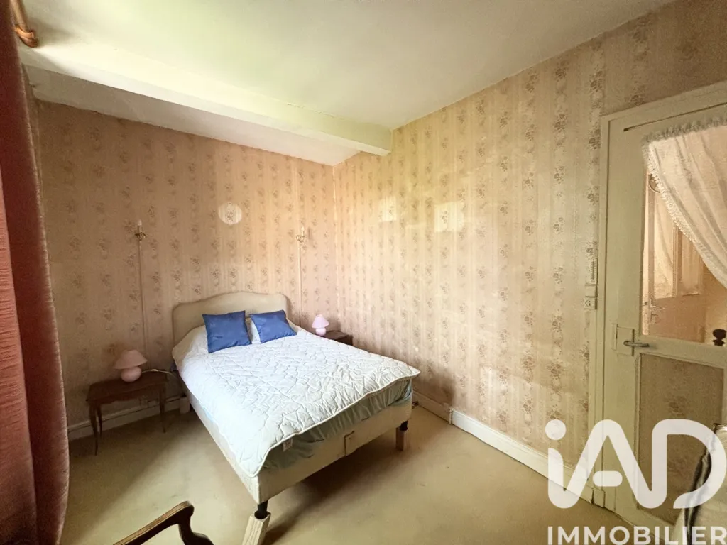 Magamistoad - Two-Bedroom House with Garage in Thenay
