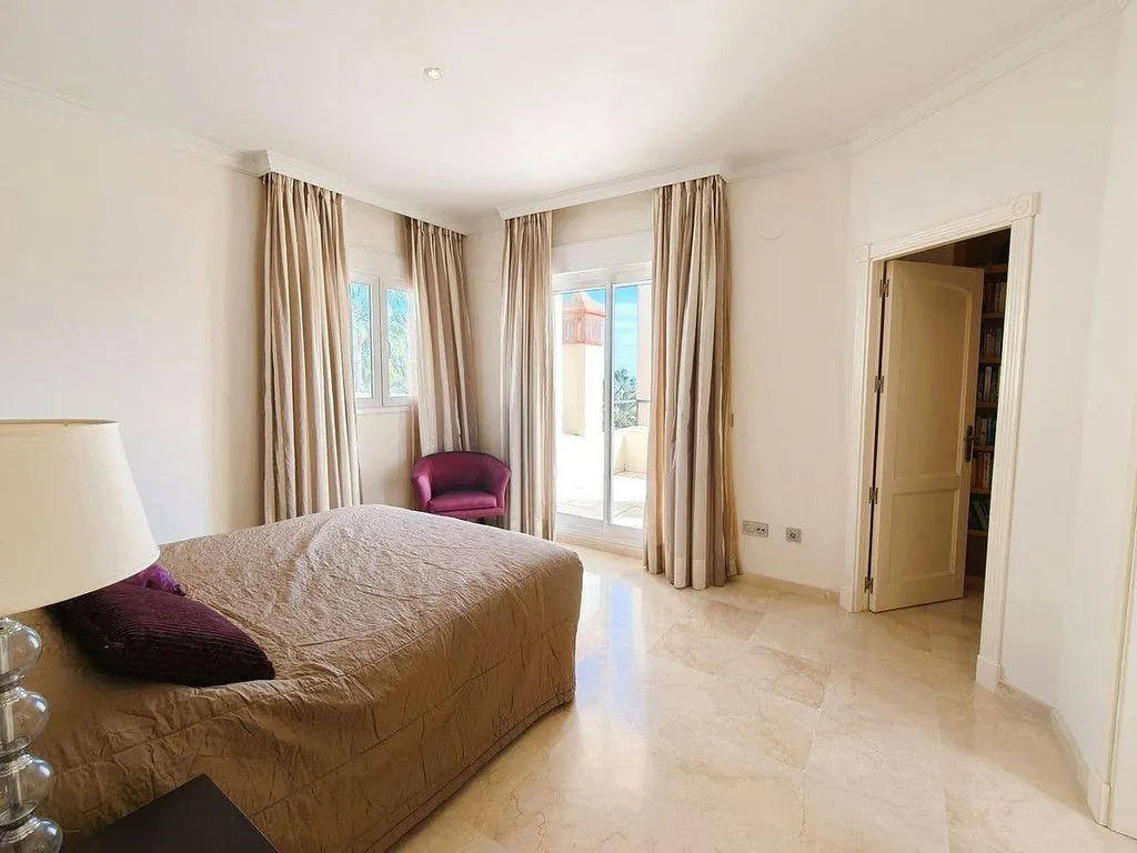 Chambres - Duplex with Sea View and Pool in Sotogrande