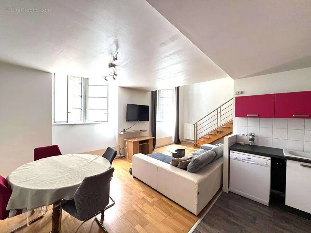 Séjour - Duplex avec Cachet dans le Centre de Riom