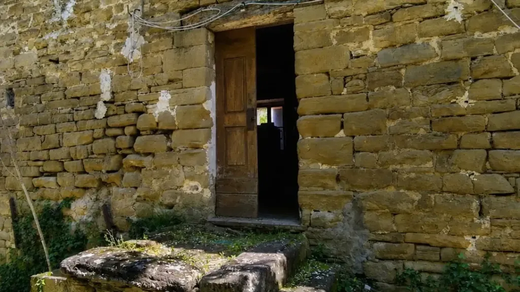 Exterior - Rustic Stone Cottage with Forest Access in Galeata