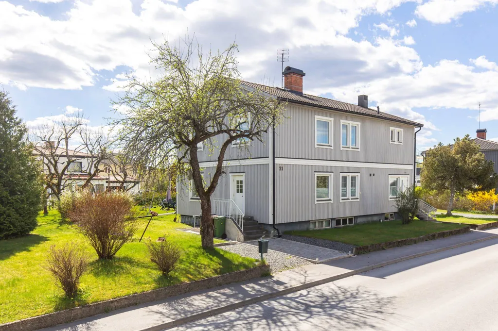 Välivaade - Spacious Villa with Garden in Örebro