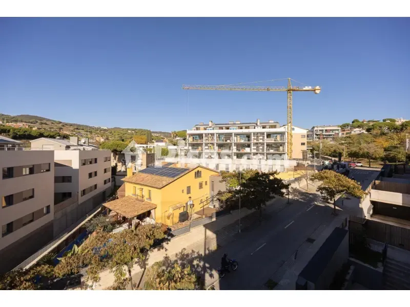 Välivaade - New Duplex with Pool in Tiana