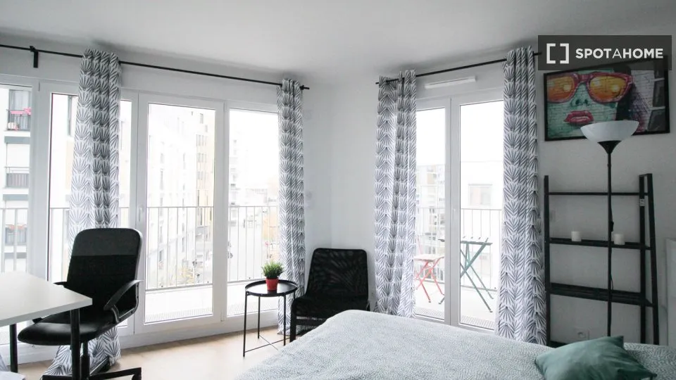 Chambres - Chambre dans Appartement 4 Pièces à République, Paris