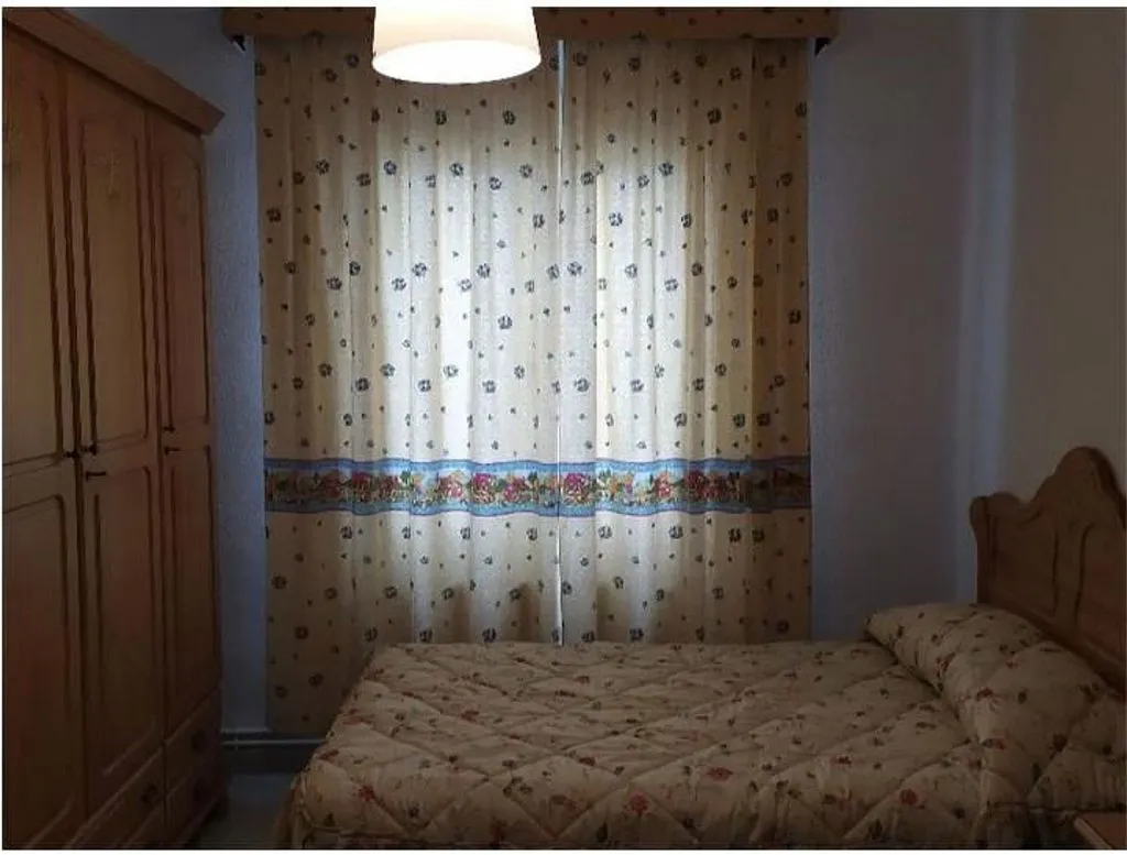 Chambres - Furnished Apartment with Balcony in Granada Centre