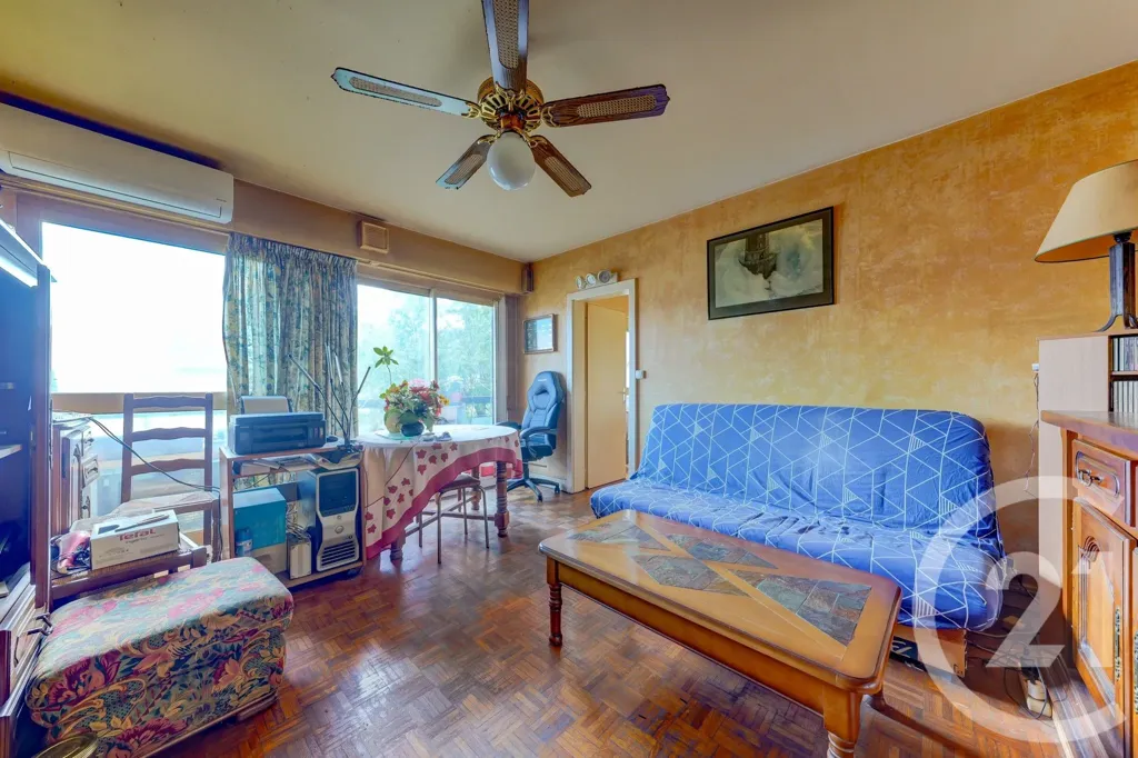 Séjour - Appartement F3 avec Balcon Sud/Est à Lyon 3ème