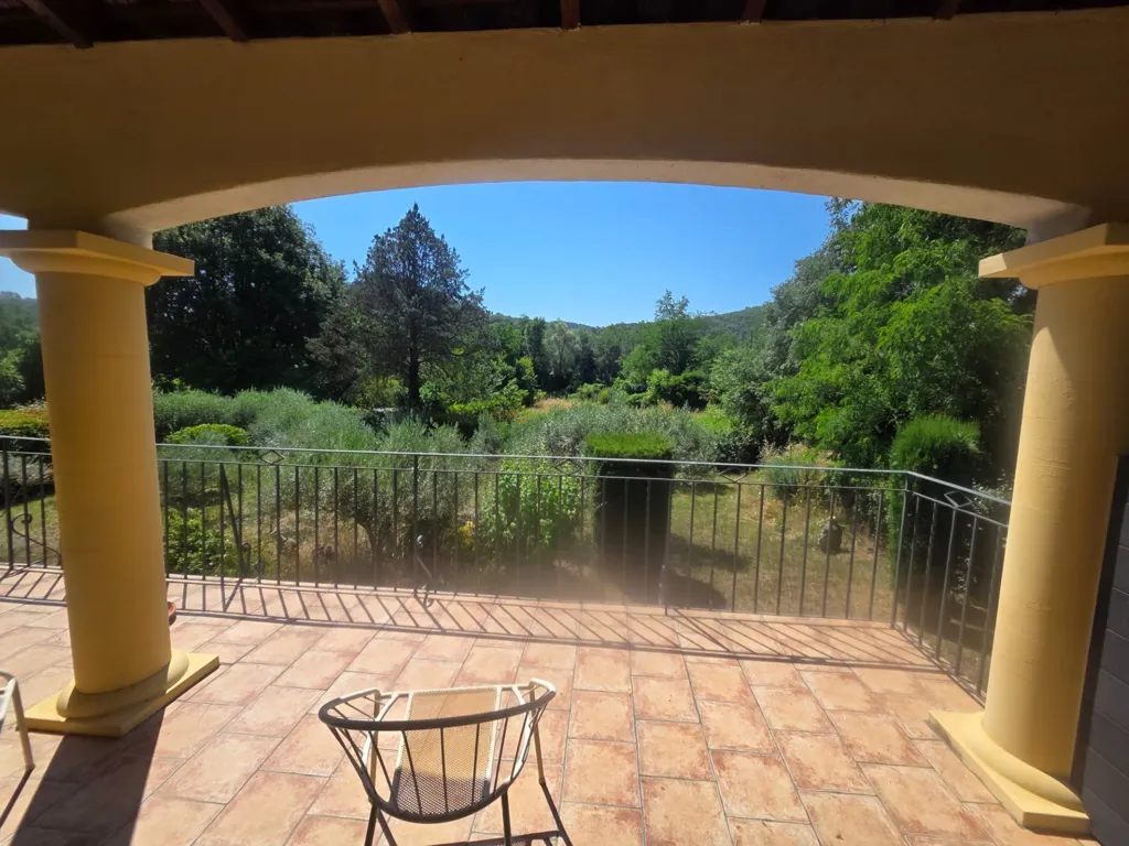 Terrass - Charming Villa with Terrace in Cendras