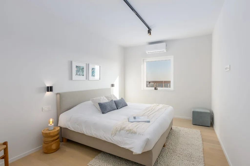Chambres - Penthouse Rénové avec Terrasse à Ostende