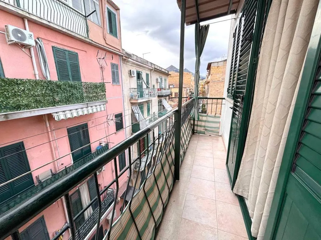 Rõdu - Twin-Storey Apartment with Balcony in Palermo