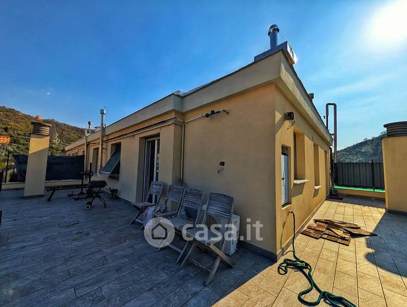 Terrasse - Attico with Terraced Garden in Genoa