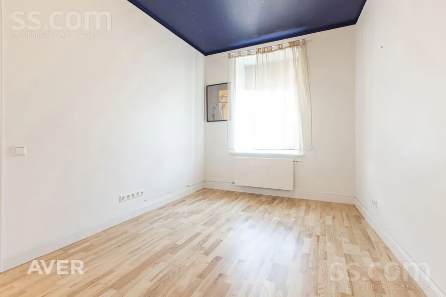 Appartement 3 pièces à Rīga