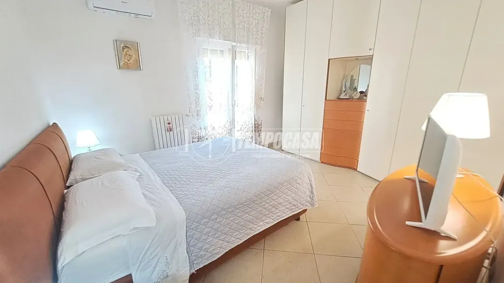 Magamistoad - Fully Renovated Apartment with Terrace in Adelfia