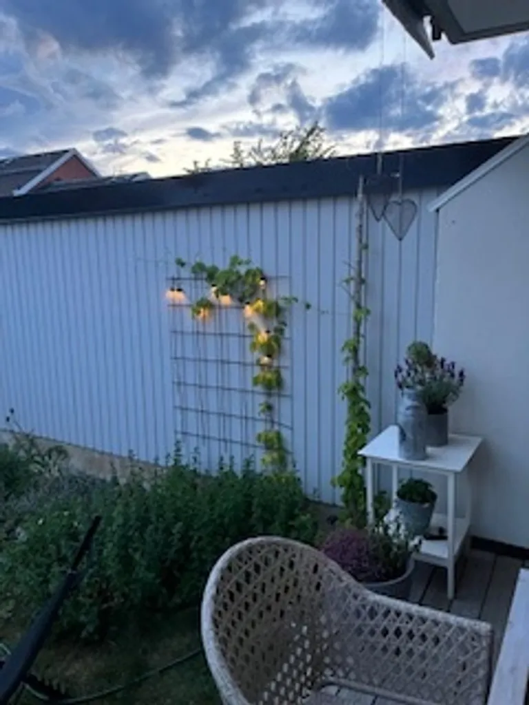 Terrass - Corner Flat with Balcony in Lillsjö, Stockholm