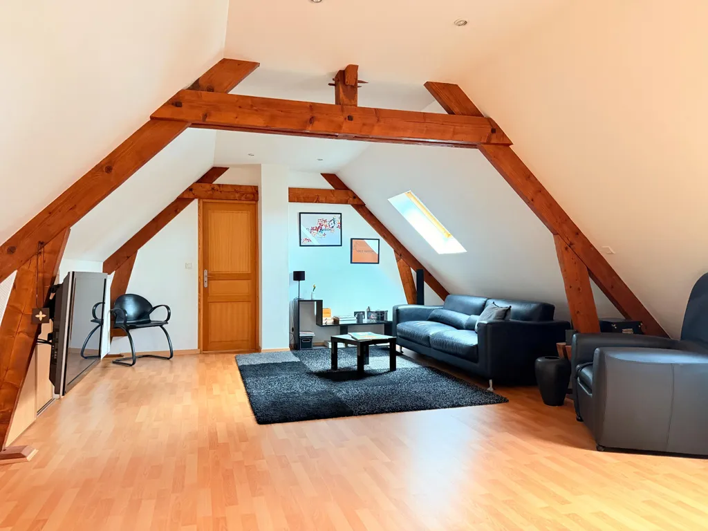 Pièces - Propriété avec Spa de Nage et Parc à l'Ouest de Tours