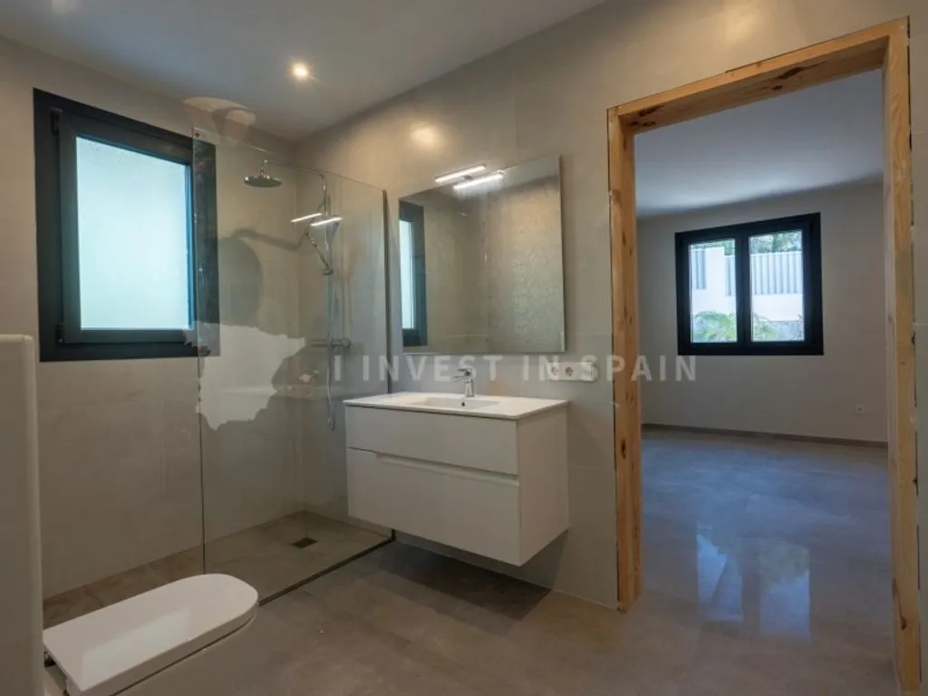 Salles de bain - Newly Built Villa with Pool in Jávea