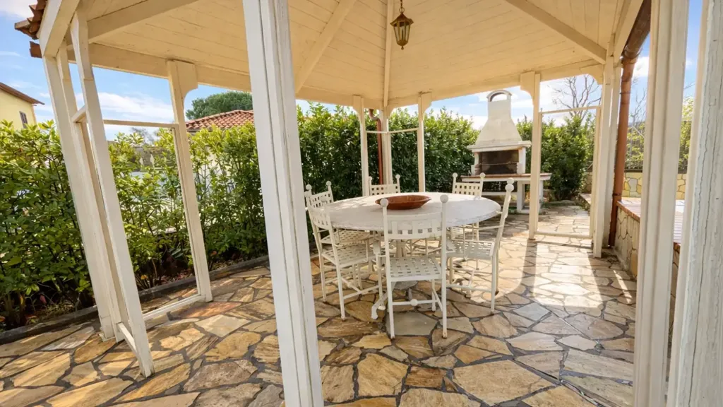 Terrace - Villa with Pool in Larciano