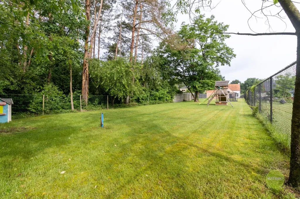 Giardino - House with Large Garden in Mol