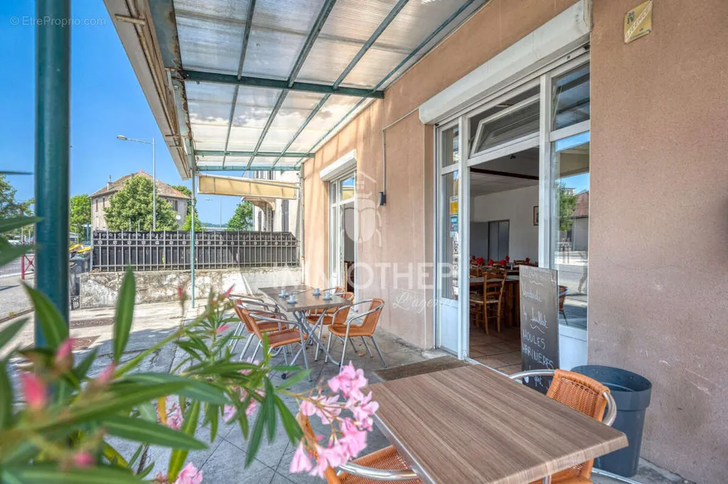 Terrazza - Commercial Property with Renovation Potential in Rives