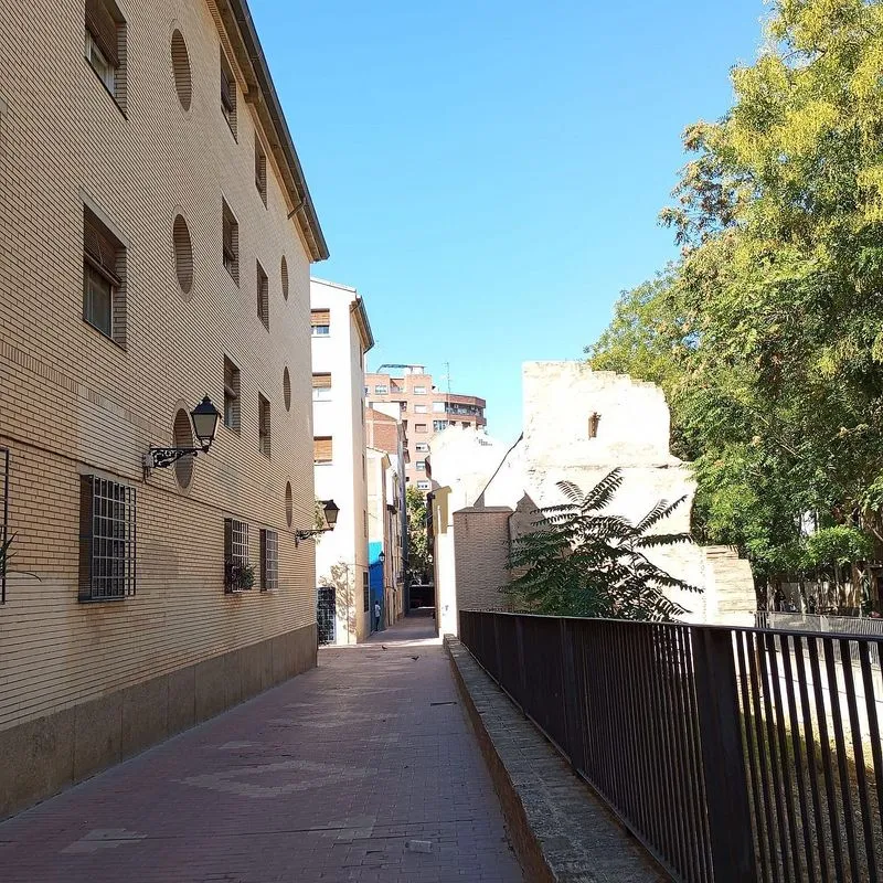 Modernised Flat with Balcony in La Magdalena