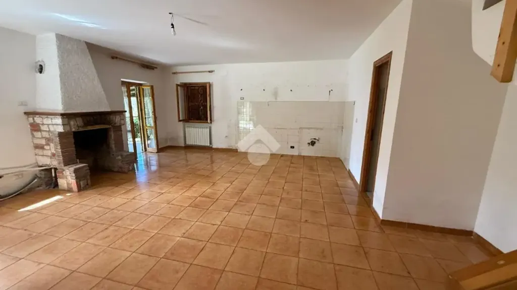 Elutuba - Independent House with Private Garden in Agosta