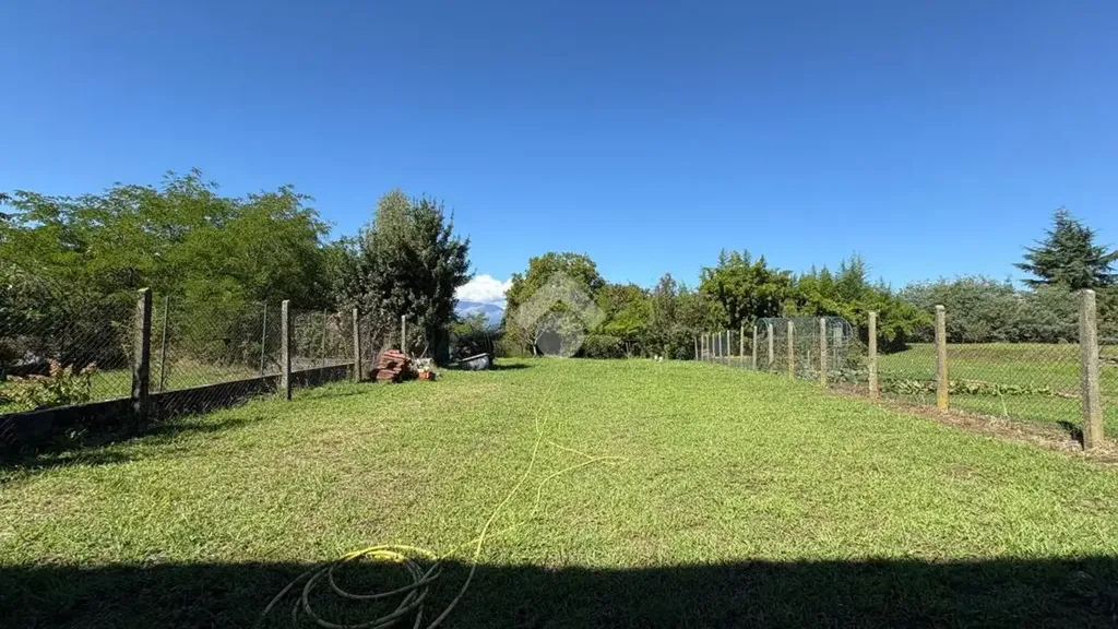 Aed - Semi-Independent House with Private Courtyard in Caravino