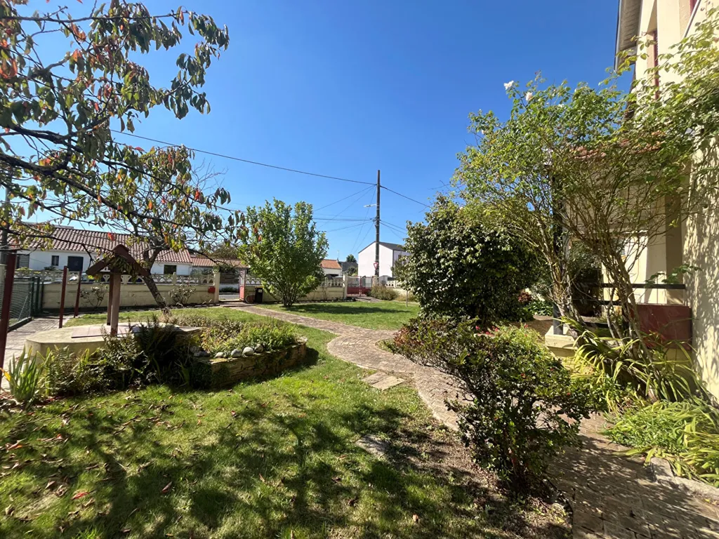 Jardin - Maison de Charme avec Jardin à Orvault