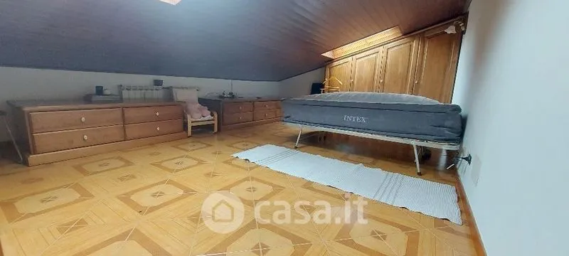 Chambres - Two-Storey Apartment with Balcony in Serramazzoni