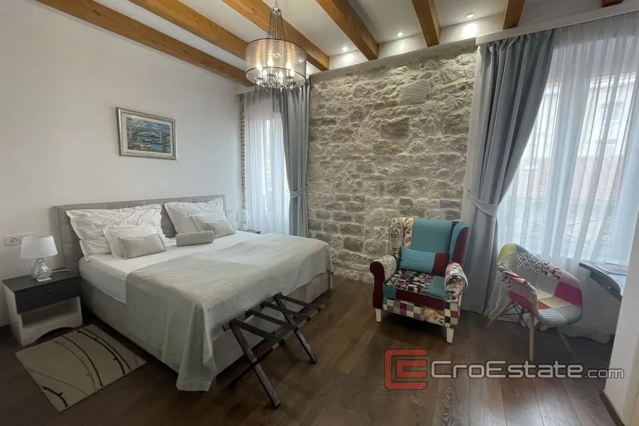 Magamistoad - Four-Bedroom Apartment with Waterfront View in Split