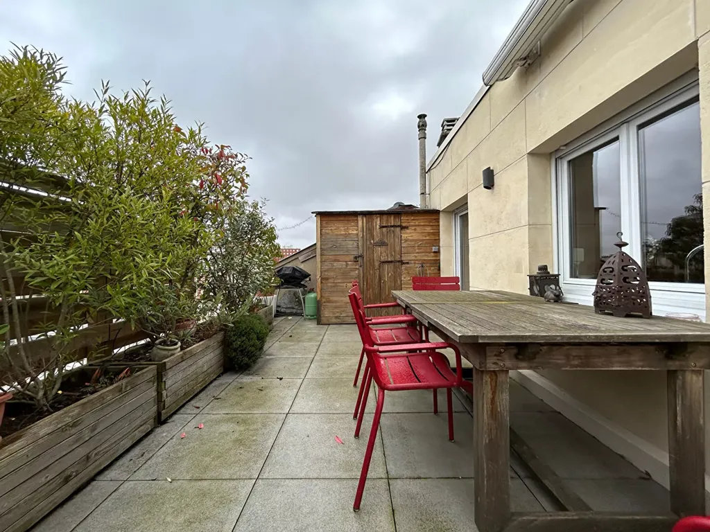 Terrass - Duplex with Large Terrace in Paris