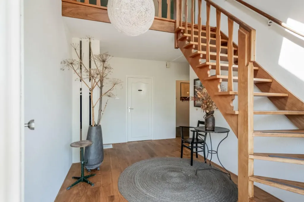Pièces - Characterful Bungalow with Garden in Hasselt
