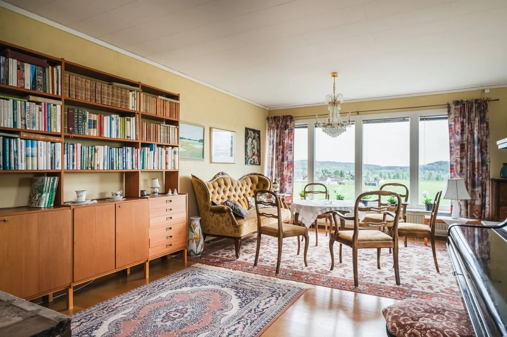 Elutuba - Villa with Lake View in Emaus