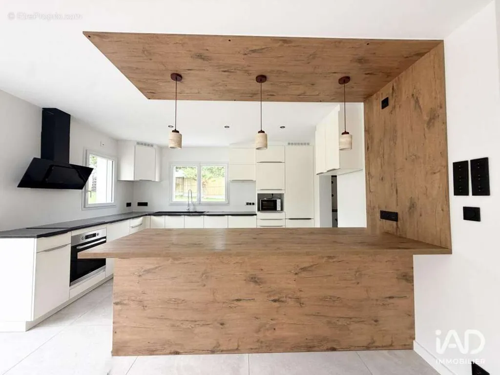 Maison 7 pièces à Monterblanc